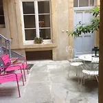 酒店 De La Cathedrale 3*