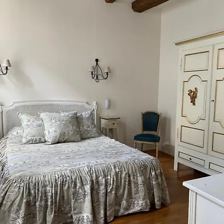 De La Cathédrale Hotel 3*