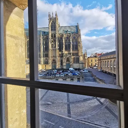 De La Cathedrale מלון 3*
