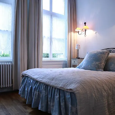 De La Cathédrale 3*