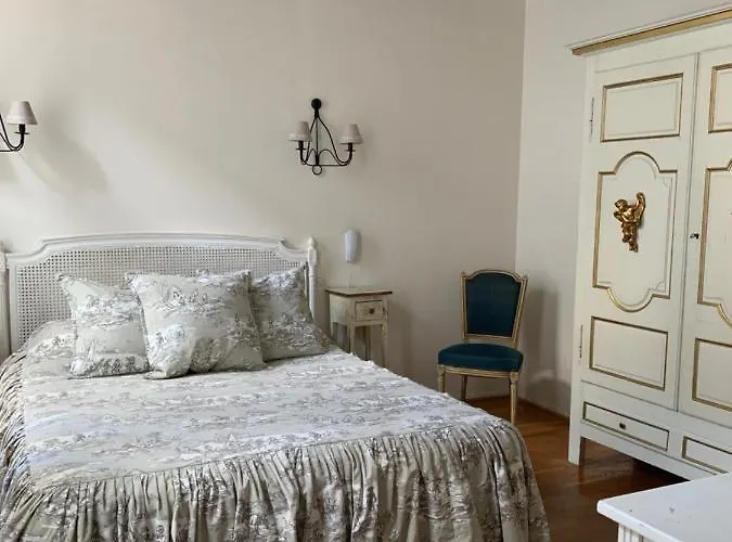 De La Cathedrale Hotel 3*