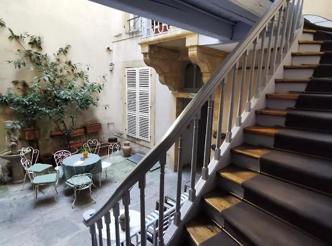 De La Cathedrale Hotel 3*