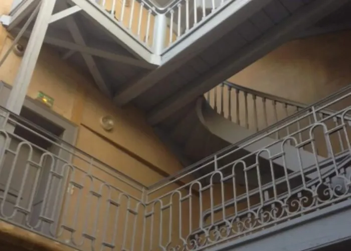 Hotel De La Cathedrale 3*